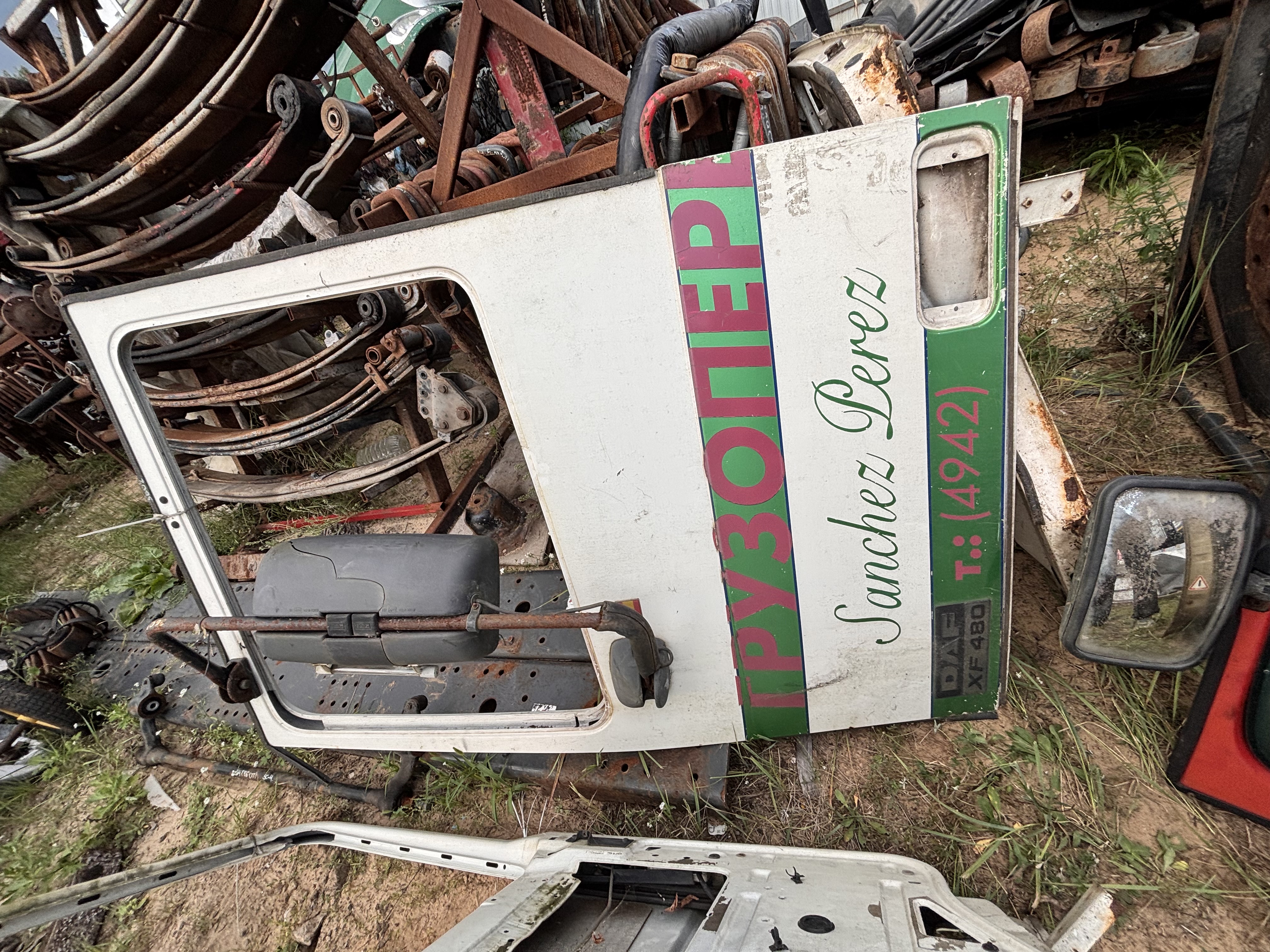 Дверь левая белая Даф DAF XF480 95 1676218